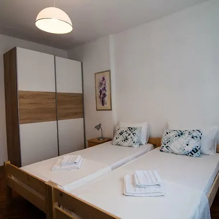 Appartamento New Renovated 15 Min From On Foot *